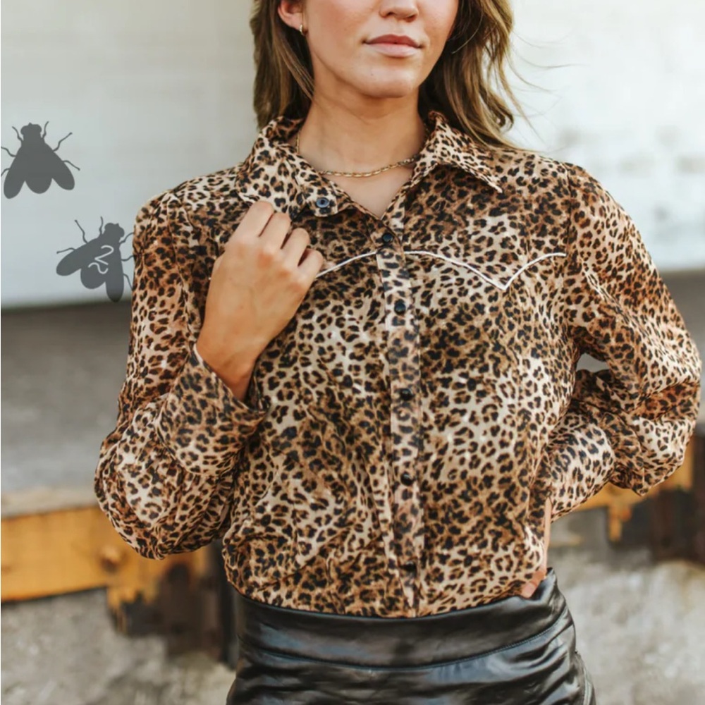 2 Fly Co. Western Wild Leopard Print Button-Down Shirt SMALL